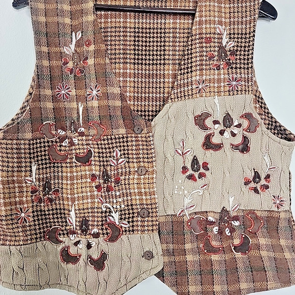 Dress Barn Wool Blend Embroidered Fall Vest Women’s Large Brown Plaid Floral - Picture 3 of 8